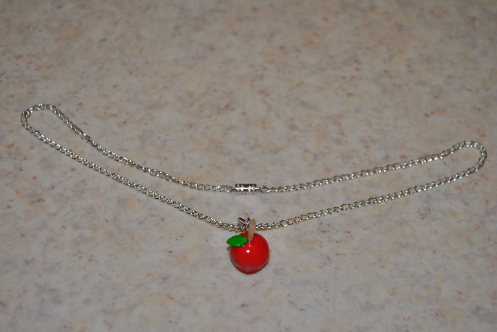 Collier pomme d'amour