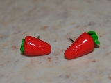 Puces d'oreilles fraises